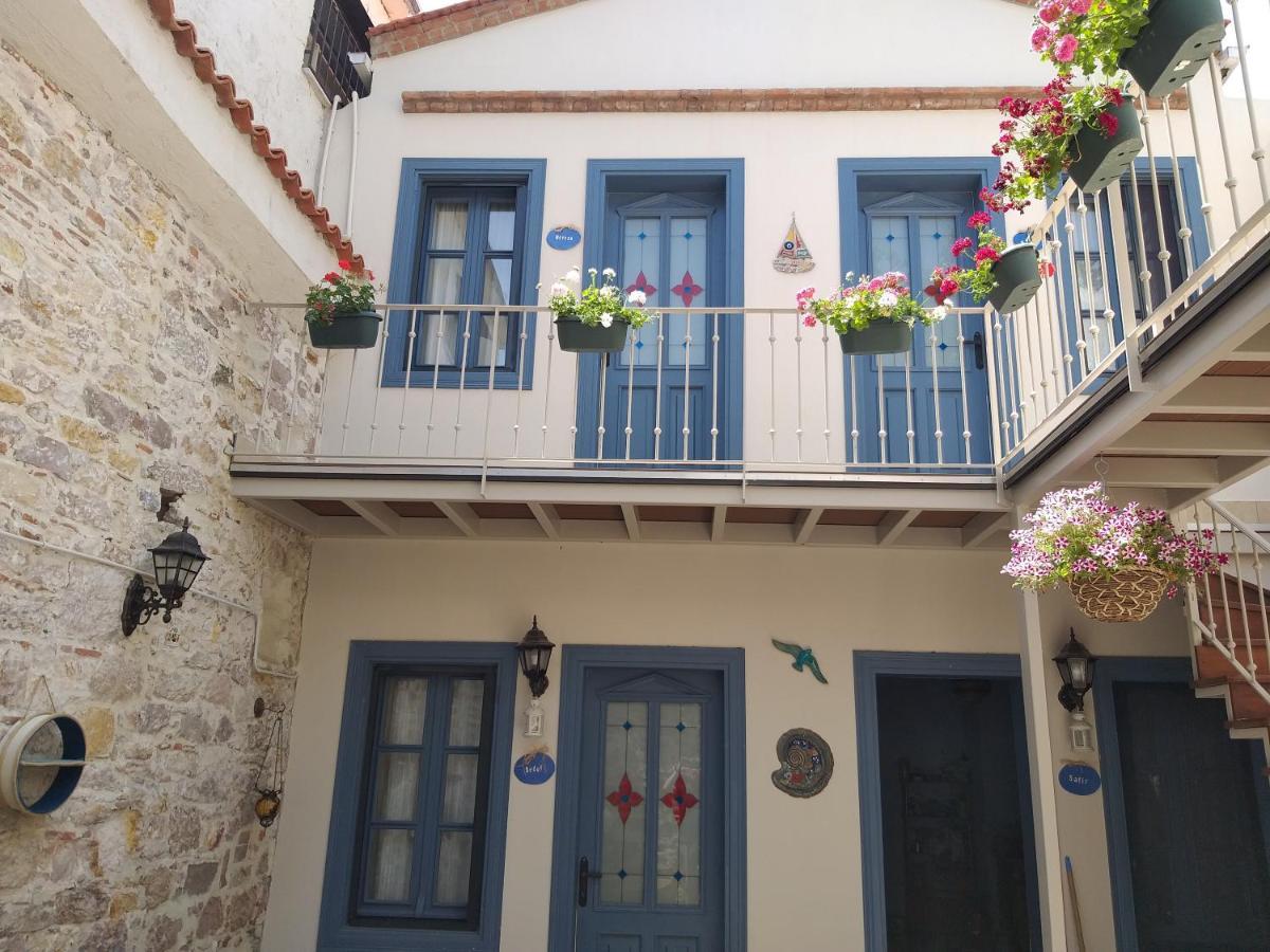 Gizemli Konak Ayvalı المظهر الخارجي الصورة