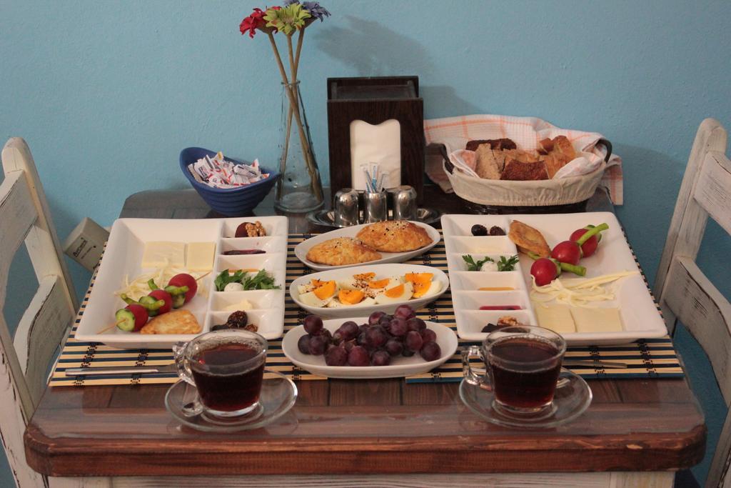 Gizemli Konak Ayvalı المظهر الخارجي الصورة